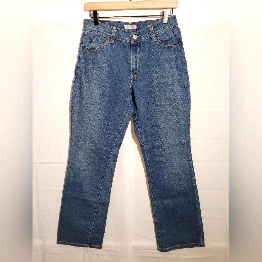 Levi's 550 Relaxed Bootcut Jeans, size 6 short
